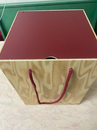 Caja de Madera con Tapa y Asas