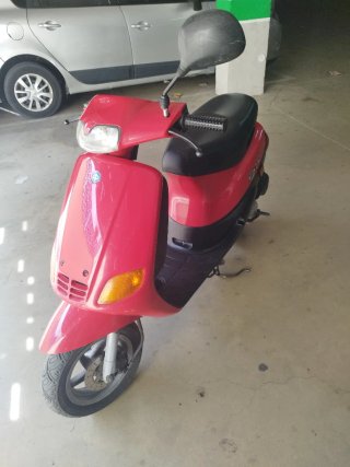 Piaggio Zip Scooter