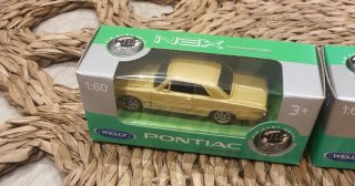 Coche en miniatura Welly Pontiac GTO 1:60