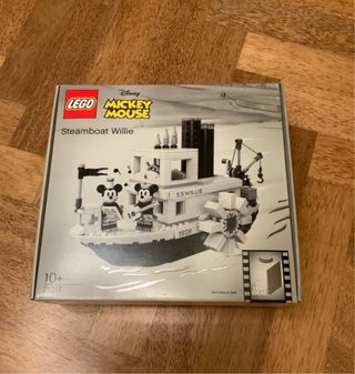 LEGO Steamboat Willie 21317 Disney Mickey Mouse
