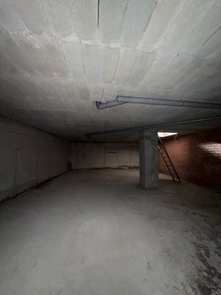 Local 224 m² en dos plantas · El Astillero