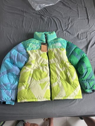 The North Face x KAWS Chaquetón 700