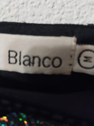 Blusa seda bordada flores abalorios