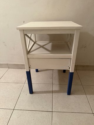 Mesita Auxiliar Blanca y Azul