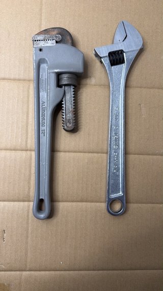 Set de 2 Llaves: Grifa y Inglesa