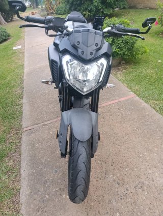 Yamaha MT-125 Negra