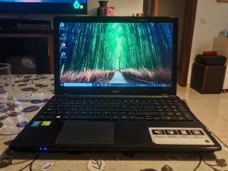 Portátil Acer Aspire E5-571PG