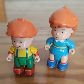 2 Figuras Caillou: Rosie y Leo