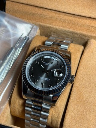 Reloj Seiko Mod Arabic President Gray 40mm