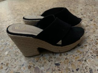 Sandalias de cuña negras Atmosphere