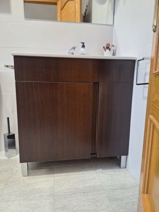 Mueble de baño con lavabo