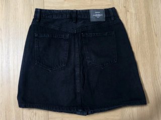 Falda negra Stradivarius Talla 38