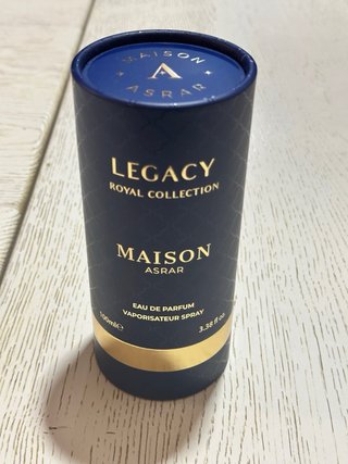 Perfume Maison Asrar Legacy Royal Collection