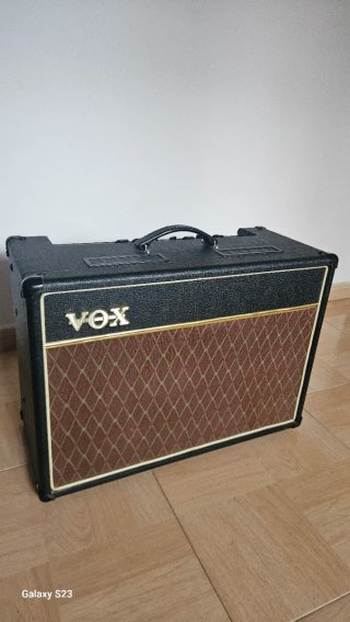 Amplificador de Guitarra Vox AC15 CC1