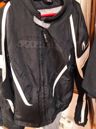 Chaqueta de Moto Richa Negra y Blanca