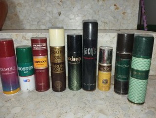 Bottiglie di deodorante vintage antiche per collezione