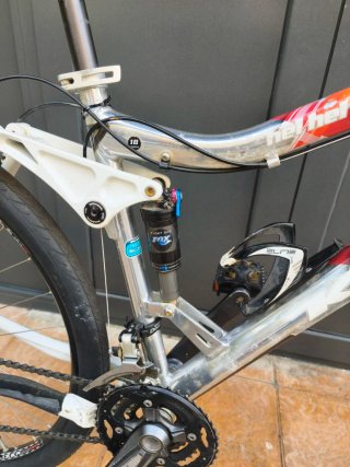 Bicicleta Kona MTB