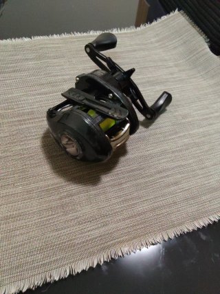 Carrete de Pesca Casting