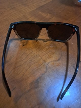 Gafas de sol marrones