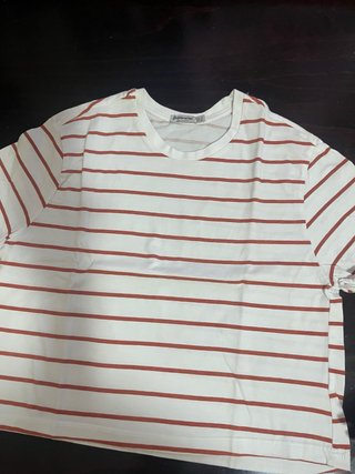 Camiseta Stradivarius Rayas