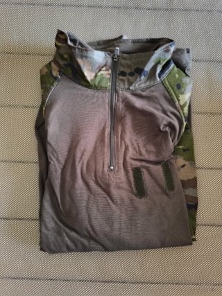 Camisola táctica ligera