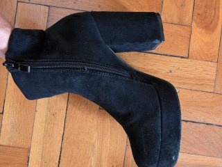 Botines negros de ante con tacón y plataforma Tall