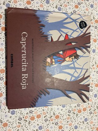 Cenicienta, caperucita roja y eicitos de oro