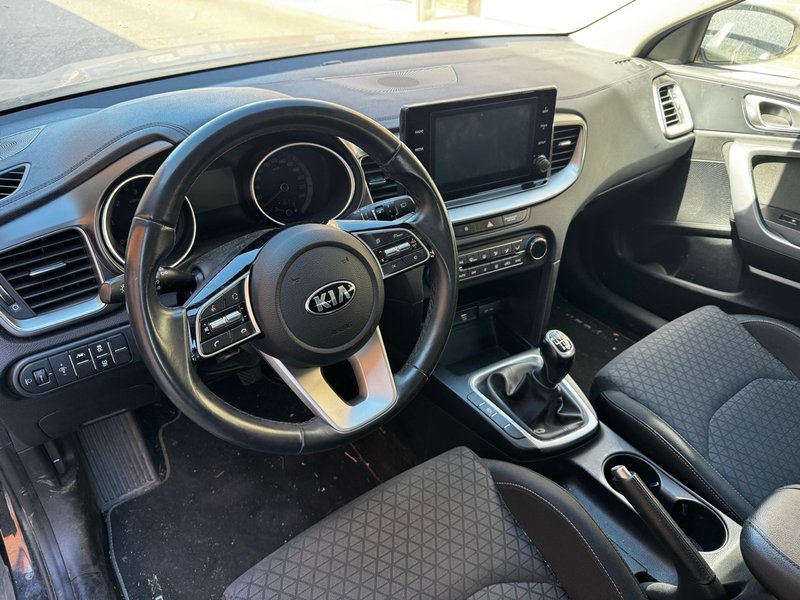 Kia XCeed 2020, foto 2