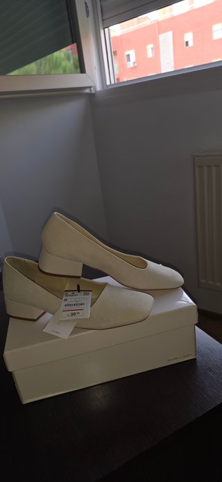 Zapatos de salón beige talla 39