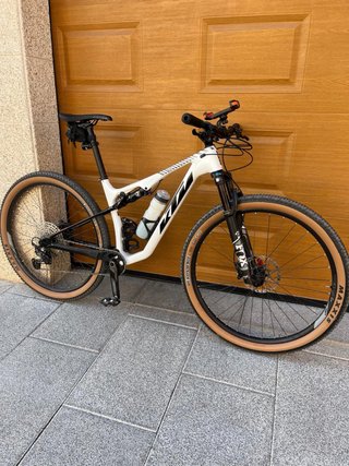 Bicicleta KTM 29 Carbono Nueva talla L