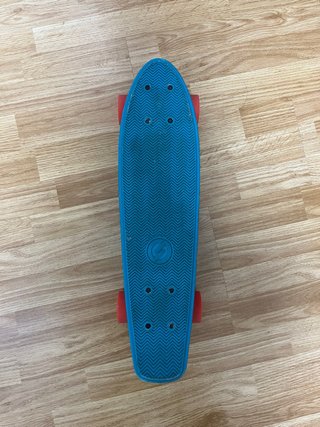 Skate tipo Penny azul y rojo