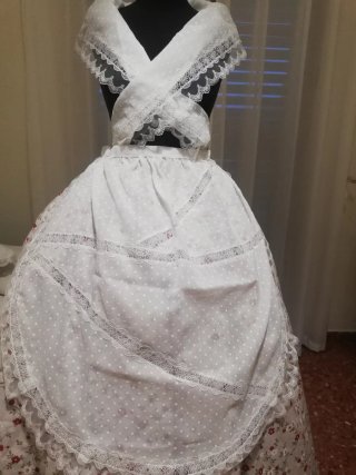 Falda Huertana con Manteletas