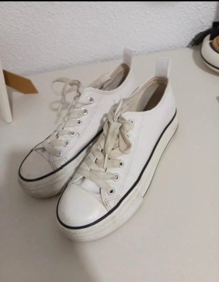 Zapatillas casuales blancas