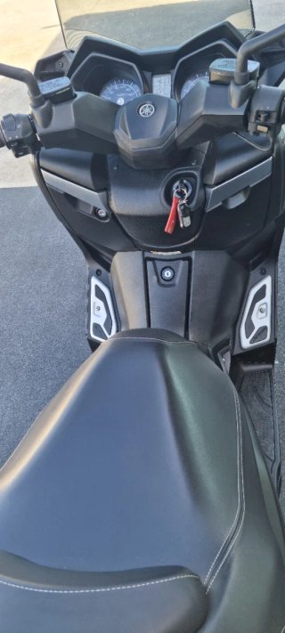 Yamaha XMAX 400 ABS