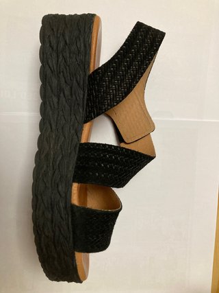 Sandalias Negras con Plataforma