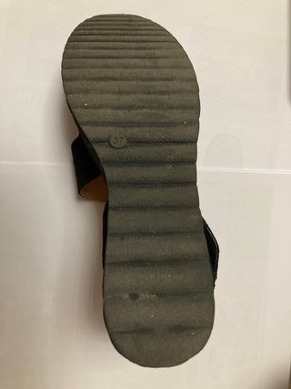 Sandalias Negras con Plataforma