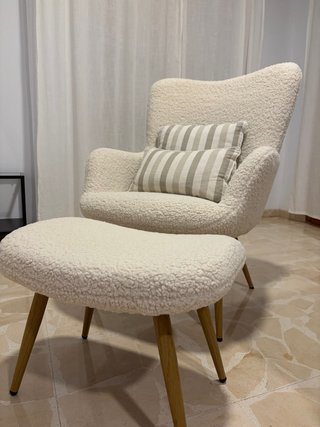 Sillón con Reposapiés Beige