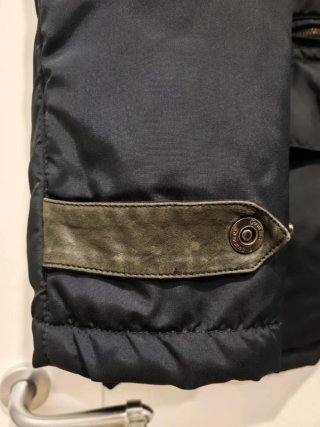 Giubbotto Gomma nero, taglia L, zip da riparare