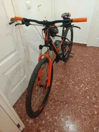 Bicicleta de montaña KTM