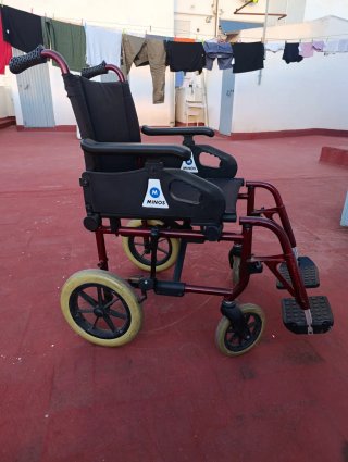 Silla de ruedas sin motor