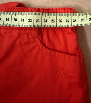 Bermudas coral con tirantes