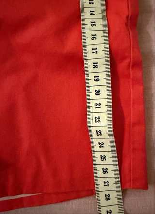 Bermudas coral con tirantes
