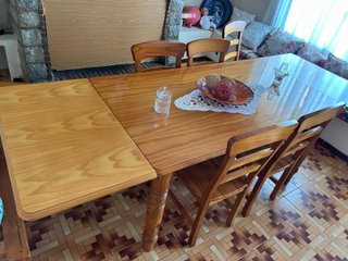 Mesa de Comedor Extensible y 6 Sillas