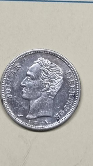 VENEZUELA:Monedas 50 Ctmos 54 y 1 Bolívar 60 plata