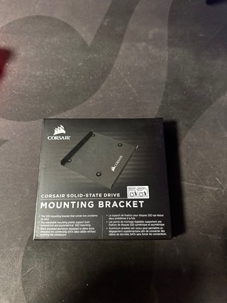 Adaptador Corsair SSD 2.5 a 3.5