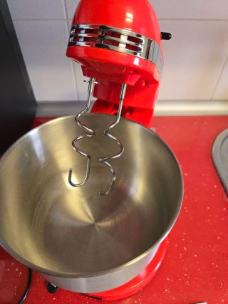 Batidora amasadora roja 3,5L