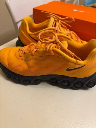 Nike TN Talla 41 Naranja y Negro
