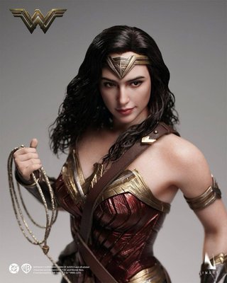 InArt - Wonder Woman DC Comics