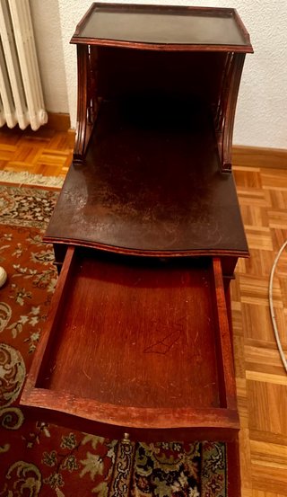 Mesa auxiliar / telefonera vintage de dos niveles