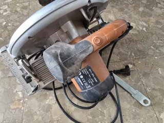 Sierra Circular Keston 2000W 235mm